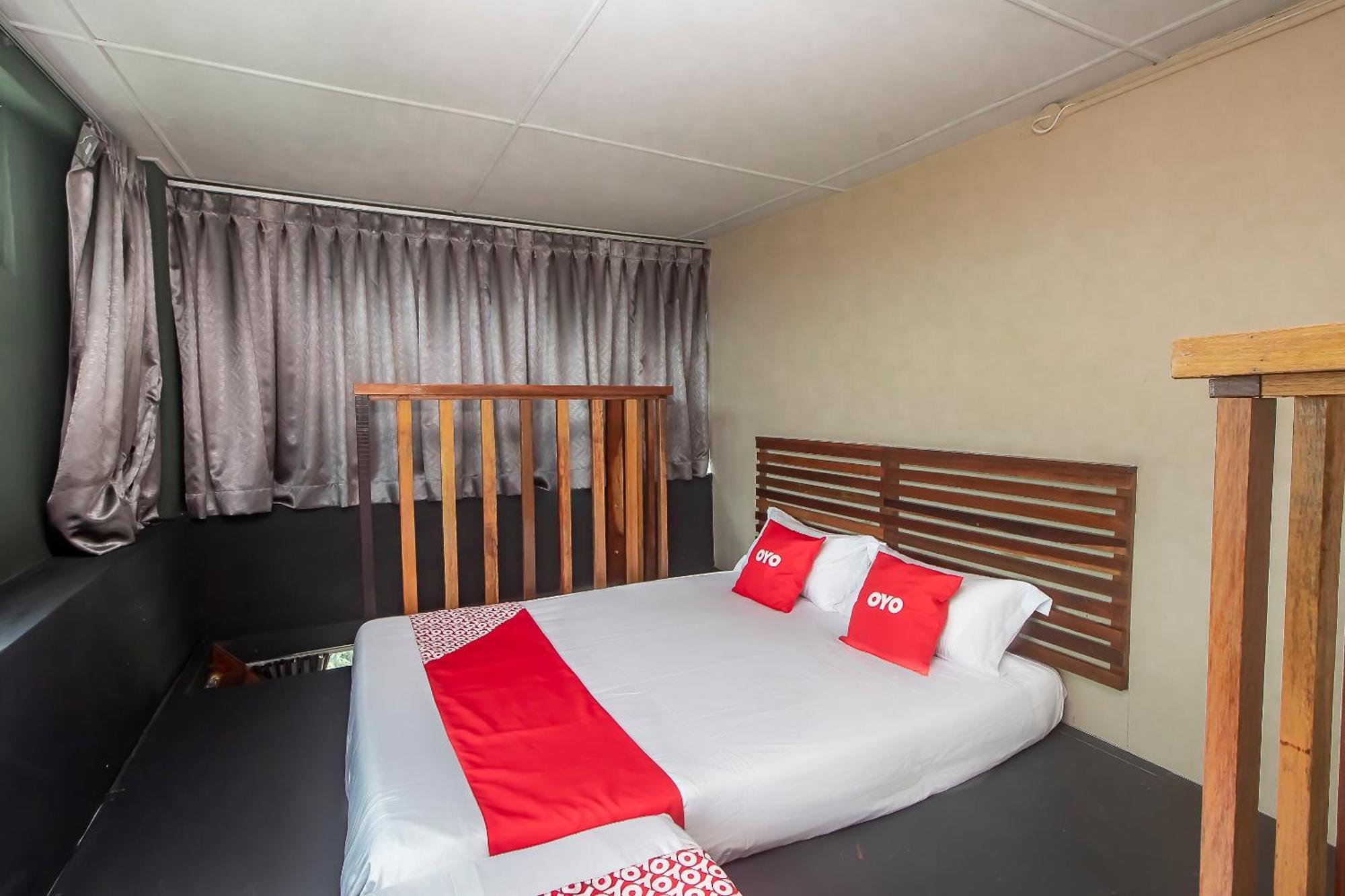 Oyo 90094 Hi Inn 3 Сібу Екстер'єр фото