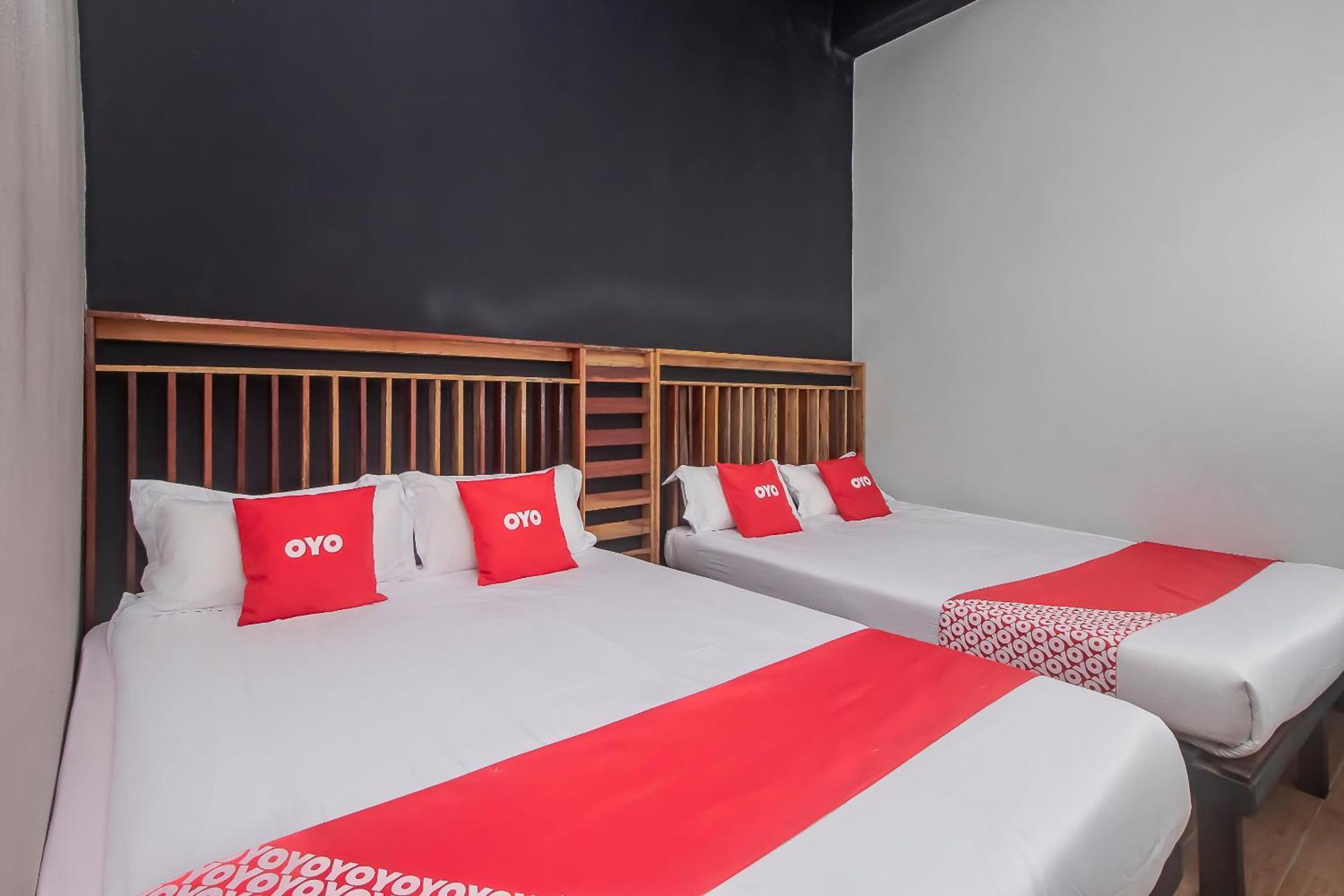 Oyo 90094 Hi Inn 3 Сібу Екстер'єр фото